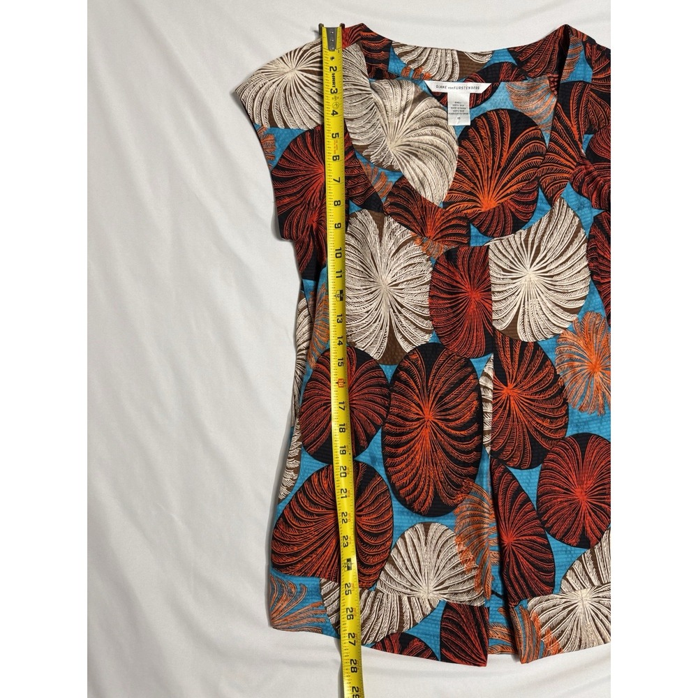 Diane Von Furstenberg‎ Pleat-Front Silk Botanical "Ayu" Blouse Size 10 Tropical - Picture 4 of 5